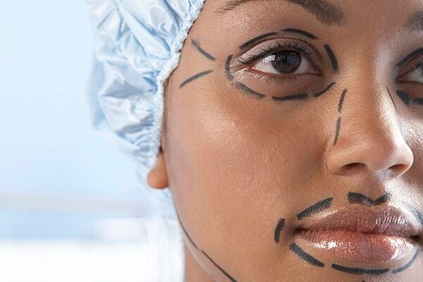 Dr Kevin Sadati Bad Reviews (2025): What You Need to Know Before Surgery Dr Kevin Sadati Bad Reviews